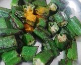 A picture of step 2 of Bendekaya pulisu/ bhindi Andhra style.