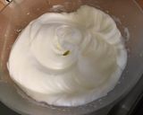 Une image de l'étape 4 de Charlotte aux deux chocolats, liqueur de vanille et mascarpone.