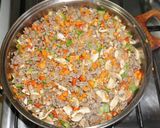 Foto del paso 1 de la receta: Pasta espiral con salsa tuco de carne con vegetales horneada