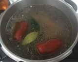 Foto del paso 4 de la receta: Caldo casero de pollo