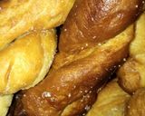 A picture of step 12 of Twisted Doughnuts (Kwabaegi).