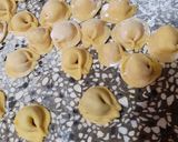 Foto del paso 4 de la receta: Capeletines de jamón y queso
