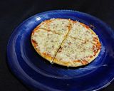 માર્ગરીટા પીઝા (Margherita Pizza Recipe In Gujarati) રેસીપી સ્ટેપ2ફોટો