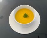 A picture of step 1 of Easy Pumpkin Soup.