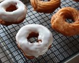 A picture of step 14 of French Cruller Donuts.