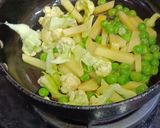 A picture of step 3 of Cauliflower Green Peas Vegetable.