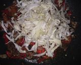 A picture of step 5 of Fried potatoes and cabbage sauces.