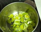 Foto del paso 2 de la receta: Crema de calabacín y puerro