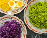 Foto langkah ke 1 dari resep Salad Sayur Rainbow.