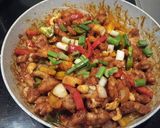 รูปขั้นตอนการทำที่ 4 ของ ไก่ชุปแป้งทอดผัดเม็ดมะม่วง