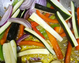 Foto del paso 3 de la receta: Spaguetini con langostinos en salsa de curry