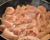 Foto del paso 4 de la receta: Pollo en salsa de setas