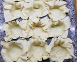 Foto del passaggio 2 della ricetta Cestini di pasta sfoglia con lenticchie 🥂