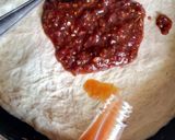 A picture of step 2 of Beef&chicken pizza.