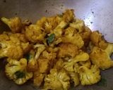 A picture of step 2 of Cauliflower fry without potato, no garlic no onion.