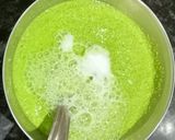 A picture of step 4 of Spinach Rava Uttapam.