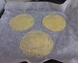 Foto del passaggio 1 della ricetta Cannoli di parmigiano con mousse di mortadella