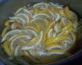 Foto langkah ke 2 dari resep Manisan Kulit Jeruk Lemon.