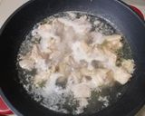 รูปขั้นตอนการทำที่ 2 ของ ต้มยำไก่น้ำใส​ สำหรับเด็กหอ
