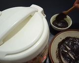 Foto langkah ke 5 dari resep Oreo Lava Cake Cuma 2 Bahan Masak di Rice Cooker no egg no oven.