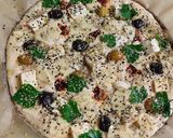صورة لخطوة 5 من وصفة خبز الجبن🧀 والزيتون مع سلطة جرجير🥗