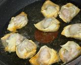 A picture of step 8 of Seafood Wonton.