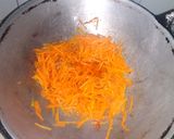 Foto langkah ke 3 dari resep Mi goreng wortel.