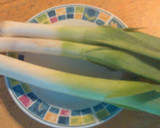 Foto del paso 1 de la receta: Vichyssoise con trucha ahumada y espárragos verdes