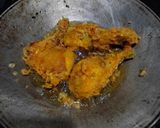 Foto langkah ke 3 dari resep Ayam Goreng Kremes.