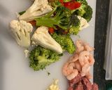 Foto langkah ke 2 dari resep Tumis Sayur Saus Tiram.