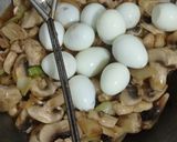 Foto langkah ke 5 dari resep Jamur kancing saus tiram (jamur campignon) telur puyuh.