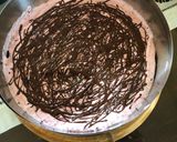 A picture of step 6 of No-Bake Chocolate and Strawberry Cheesecake.