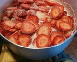 Foto del paso 2 de la receta: Cheesecake con salsa de frutillas y coulis de naranja
