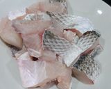 Hình bước làm 1 của món Phi lê cá lóc rim me