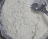 A picture of step 1 of Condensed milk firni.
