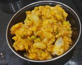 A picture of step 3 of Punjabi Samosa.