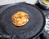 A picture of step 5 of Peri peri paneer pinwheel Paratha.