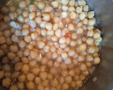 Foto del paso 2 de la receta: Guiso de garbanzos con vegetales y cúrcuma