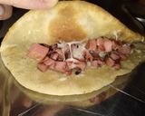 Foto del paso 9 de la receta: Quesadilla con Salchichas y Salsa Bechamel!