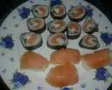 Foto del paso 7 de la receta: Sushi de salmón y queso crema