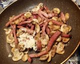 Pas rețetă Spaghetti Carbonara cu Șuncă și Ciuperci 2 fotografie