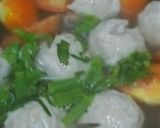 Foto langkah ke 2 dari resep Sup Bakso Super Simple.