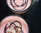 A picture of step 2 of Banana strawberry smoothie.