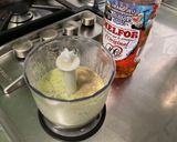 Une image de l'étape 4 de Sauce salade à la moutarde, persil et citron.