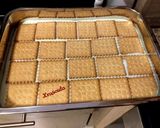 Φωτογραφία βήματος 2 της συνταγής 🍰Μαμαδίστικο γλυκό ψυγείου, με κρέμα και ζελέ