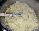 Foto del paso 6 de la receta: Pasta farfalle en salsa blanca con jamón y queso