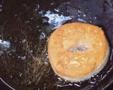 Foto langkah ke 3 dari resep Donat ekonomis.