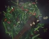 Foto langkah ke 2 dari resep Tumis sawi kuah santan.
