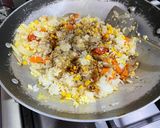 Foto langkah ke 3 dari resep Nasi Goreng Hongkong.