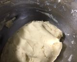 A picture of step 4 of Butter cookies.